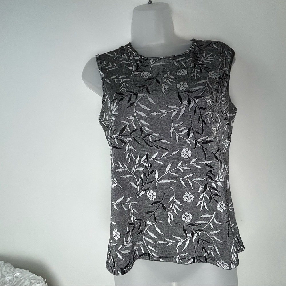 Michele Michelle Black‎ White Gray Floral Tank Top Small